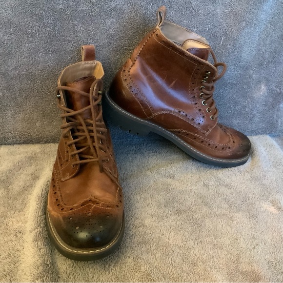 Clarks Other - VERY NICE CLARKS WING TIP, WORK BOOT.